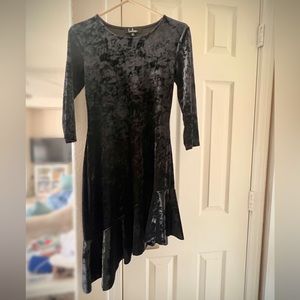 Lulus black velvet asymmetrical midi dress size small